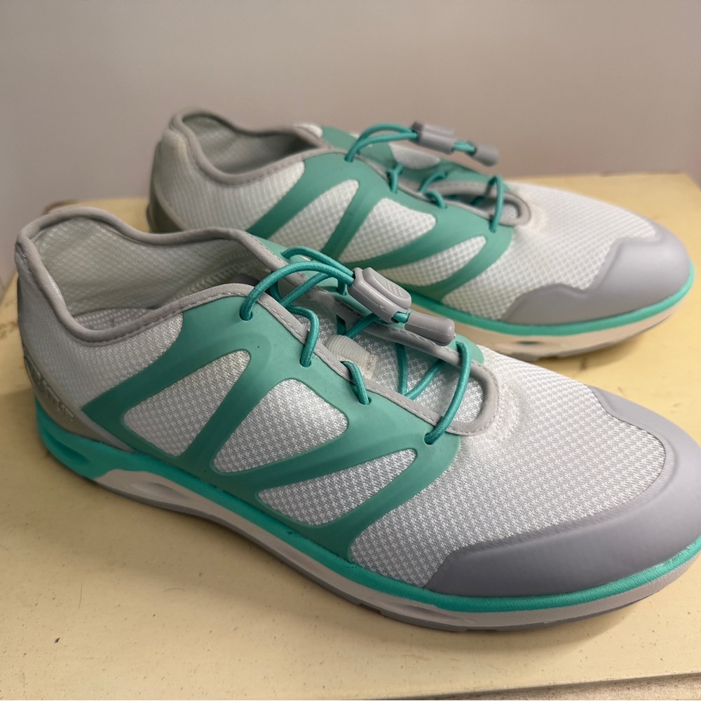 Xtra Tuf - Light Gray and Teal Women's Lightweight Athletic Sneakers - Size 8.5